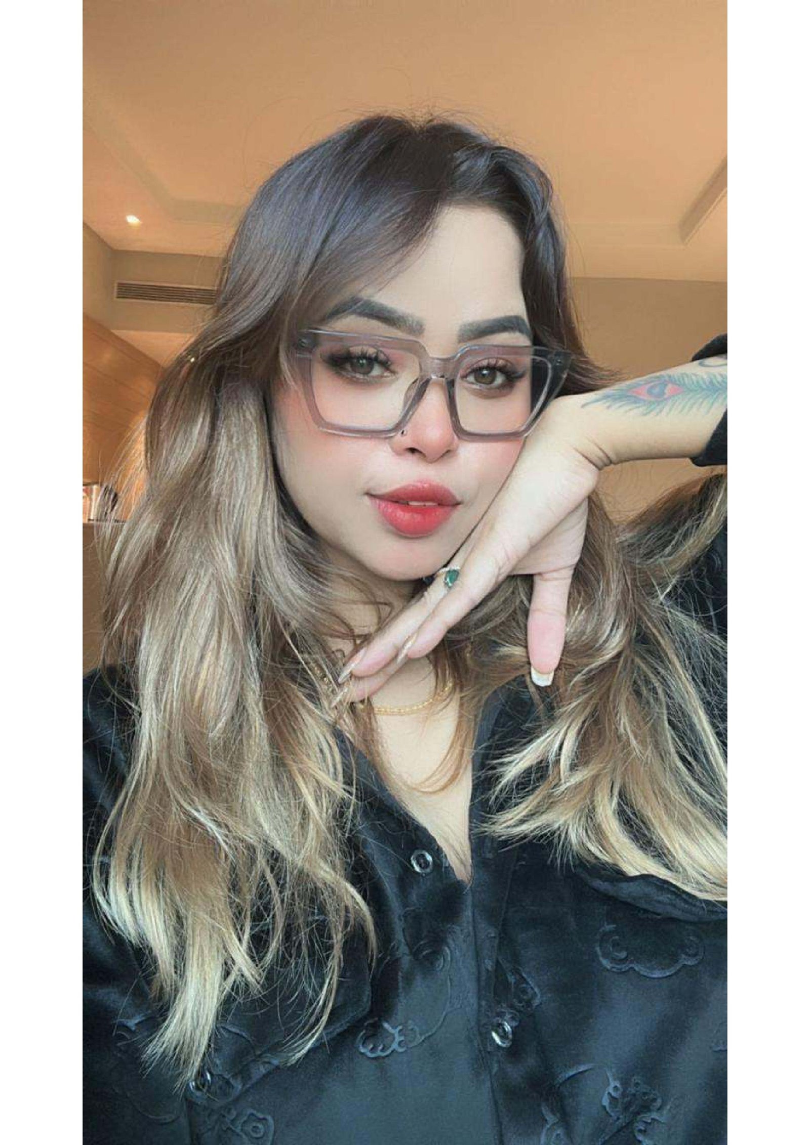 /storage/photos/1/priya-go-air-cabin/GO AIR CABIN ATTAINDANT PRIYA-images-5.jpg